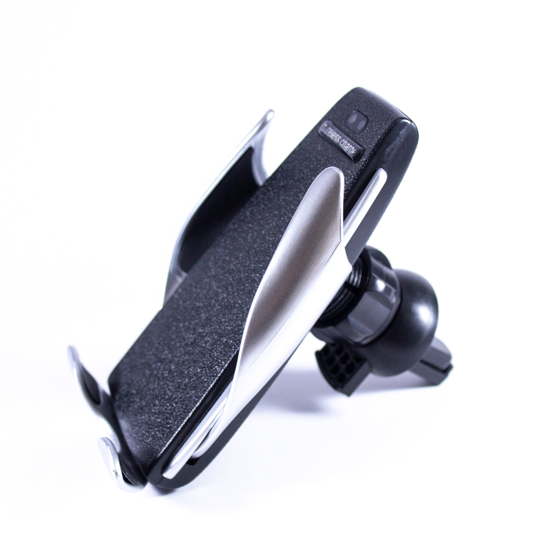 PENGUIN WIRELESS CAR CHARGING HOLDER